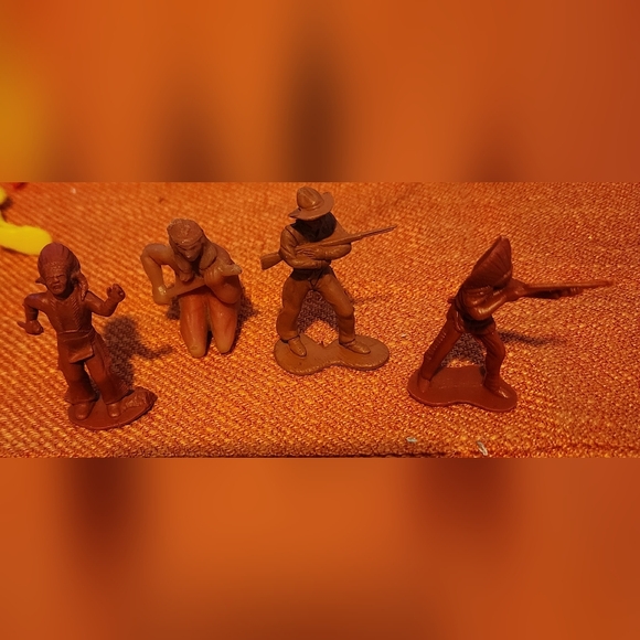 Vintage Plastic Cowboys Native Americans Indians Marx Tim Mee BENIFITS CHARITY - Picture 7 of 11